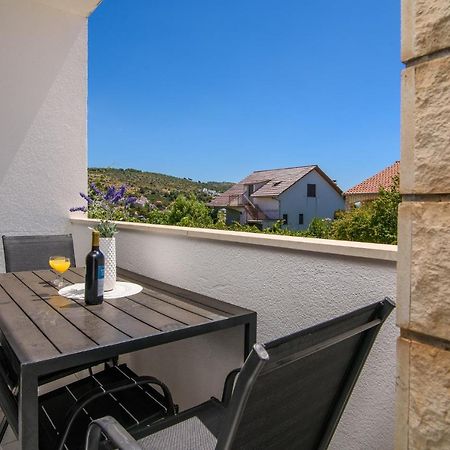 Apartments Kristo Трогір Екстер'єр фото
