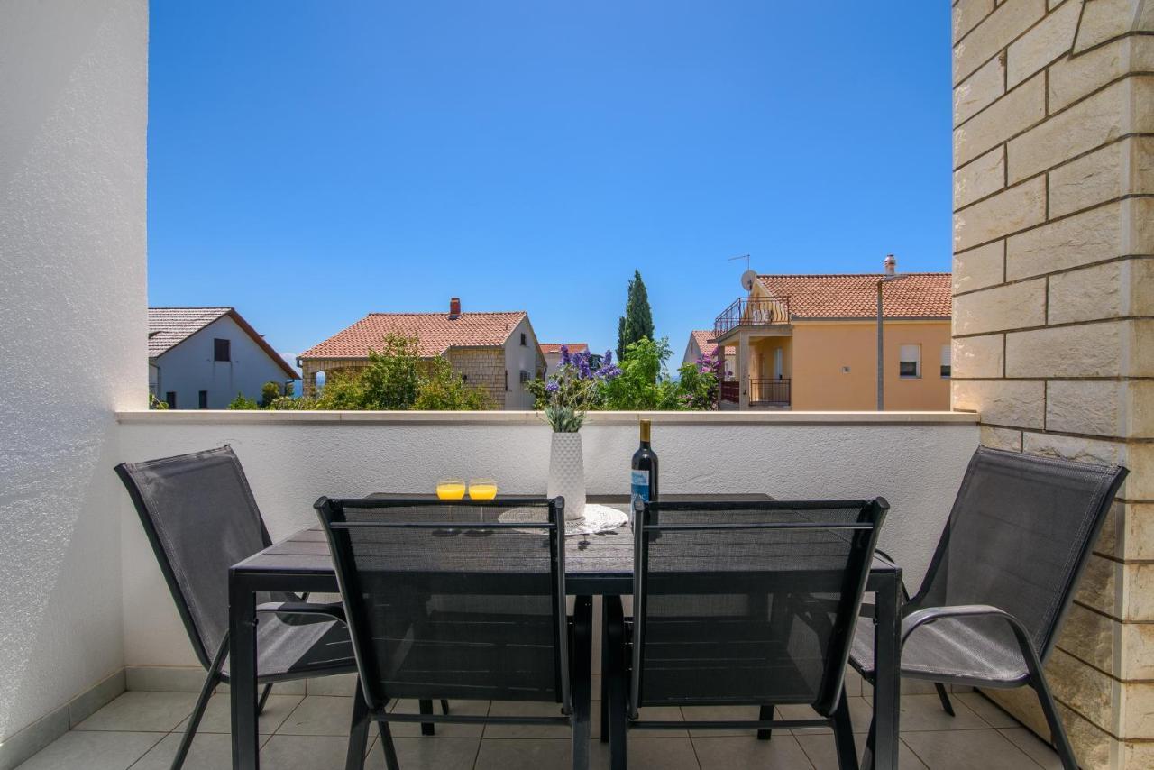 Apartments Kristo Трогір Екстер'єр фото