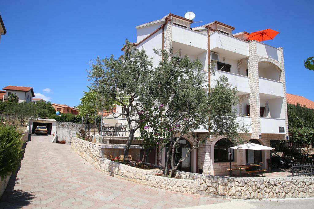 Apartments Kristo Трогір Екстер'єр фото