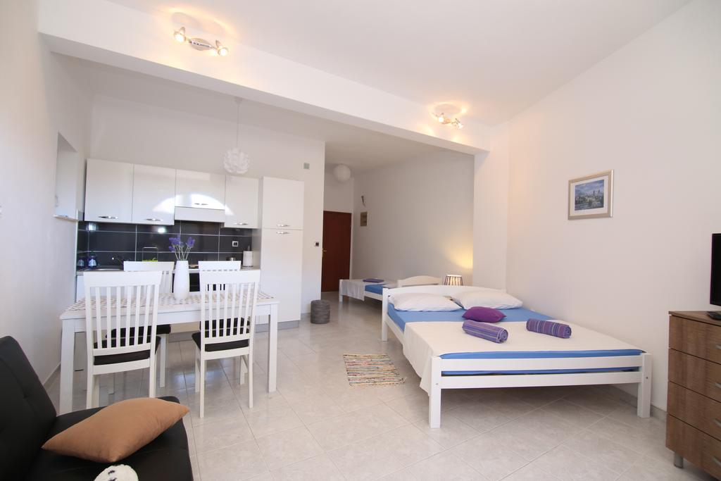 Apartments Kristo Трогір Екстер'єр фото